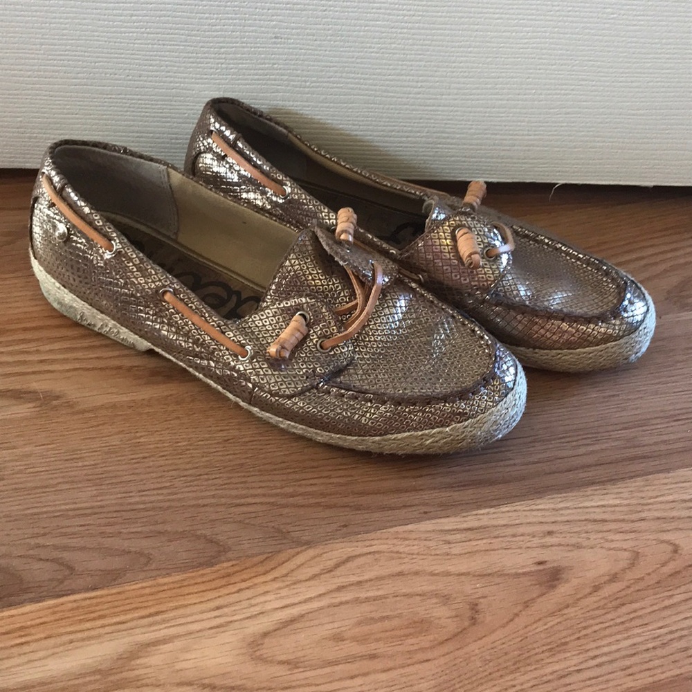 Gorgeous Gold Sam Edelman Woman’s Moccasins Size 8